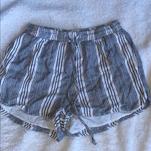 striped white and black hollister shorts